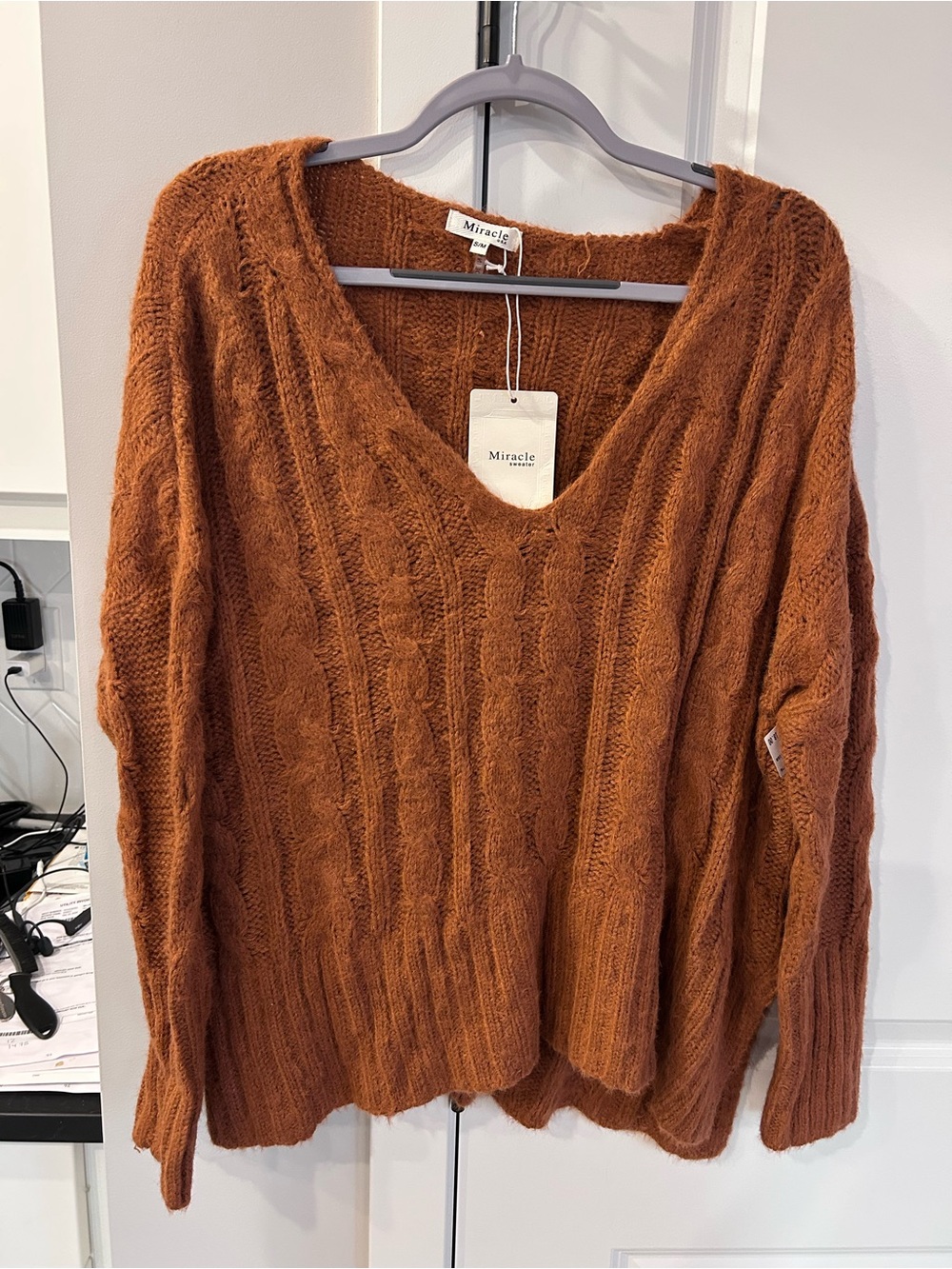 NWT Miracle Camel Rust Copper Cable Knit V-Neck Sweater Layering Cozy Oversized - Picture 3 of 10